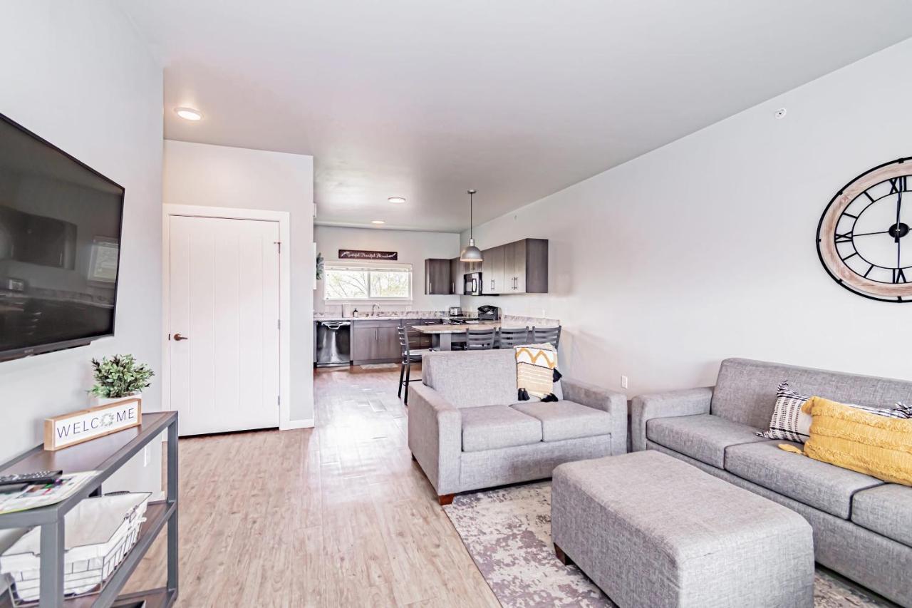 Bringham'S Mill Apartments Perfect For Groups Full Kitchen Gym And Free Parking 雷克斯堡 外观 照片